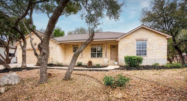 4-bedroom rental at 26517 S Glenrose in San Antonio, TX — photo 1