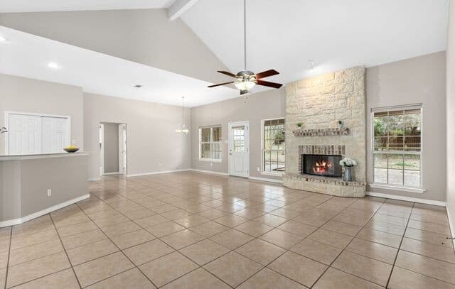 4-bedroom rental at 26517 S Glenrose in San Antonio, TX — photo 5