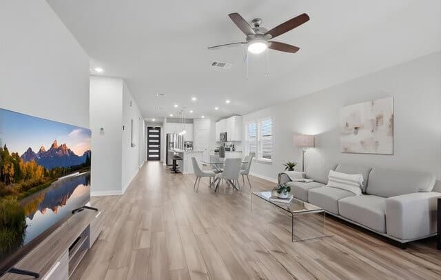 4-bedroom rental at 25819 Posey in Boerne, TX — photo 5