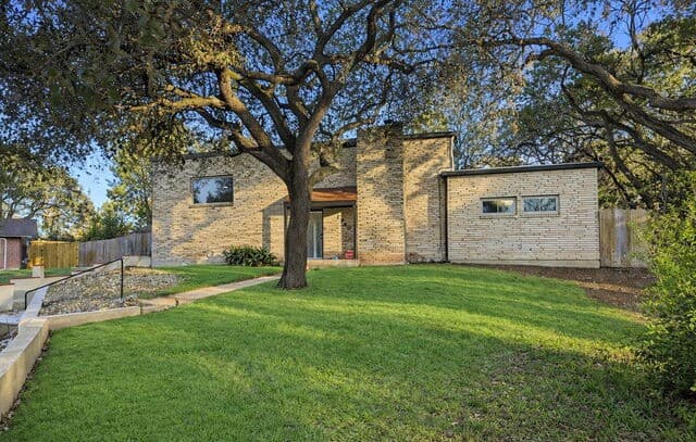 3-bedroom rental at 1248 Abbotsbury in Universal City, TX — photo 4