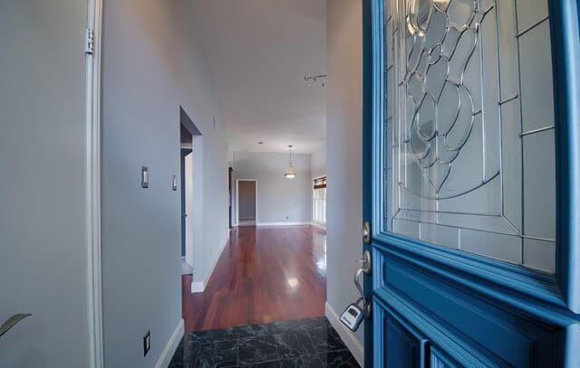 3-bedroom rental at 7704 Rohrdanz in Live Oak, TX — photo 4