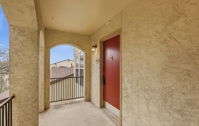 2-bedroom rental at 8702 Village Dr Unit 123 in San Antonio, TX — photo 4
