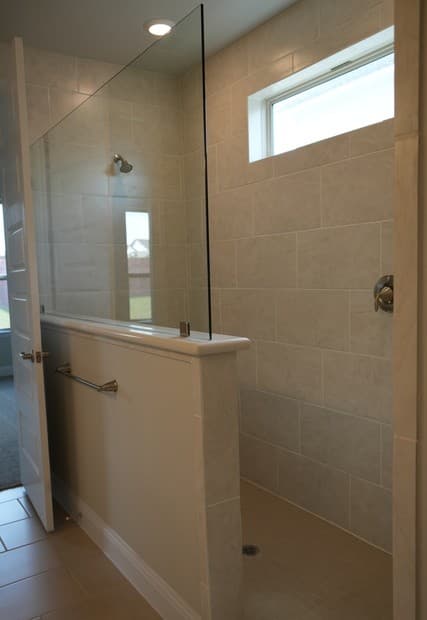 Home for sale at 307 Canton Chase in Schertz, TX — photo 2