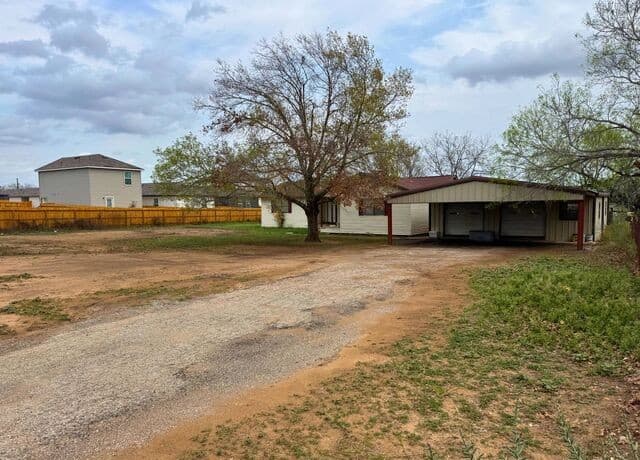 3-bedroom rental at 14852 Fm 1937 in San Antonio, TX — photo 1