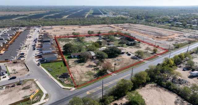 2-bedroom rental at 14950 Fm 1937 in San Antonio, TX — photo 4