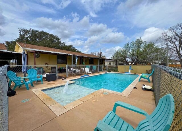 3-bedroom rental at 14850 Fm 1937 in San Antonio, TX — photo 3