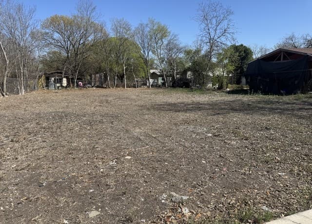rental at 230 & 226 Dolores Ave in San Antonio, TX — photo 3