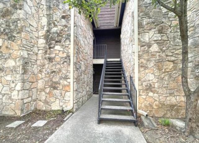 2-bedroom rental at 11520 Huebner Road Unit 107 in San Antonio, TX — photo 4