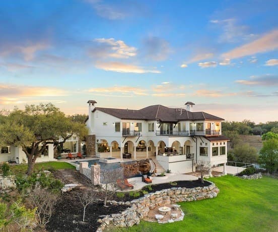6-bedroom rental at 137 River Xing in Boerne, TX — photo 1