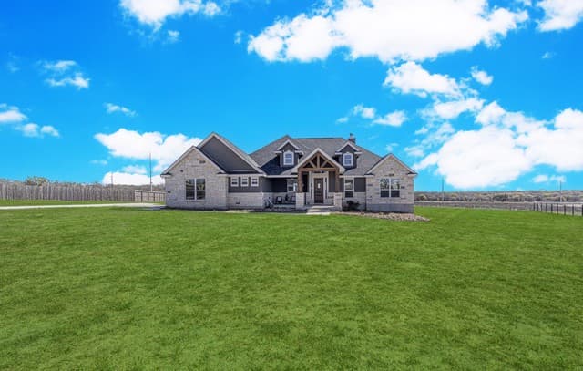 4-bedroom rental at 157 Summer Meadow in La Vernia, TX — photo 1