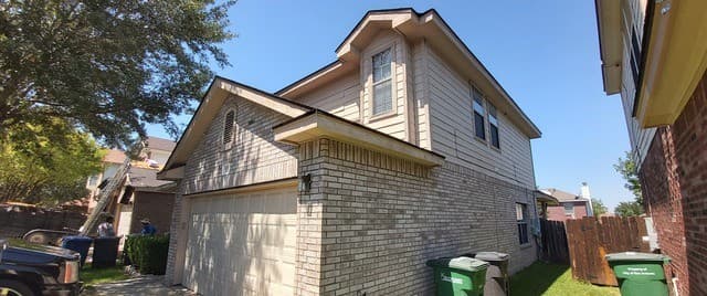 3-bedroom rental at 6638 Old Theater in San Antonio, TX — photo 5