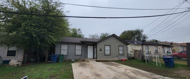 rental at 3434 Gateway in San Antonio, TX — photo 1