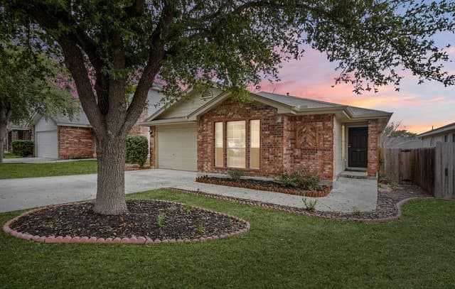 3-bedroom rental at 659 Rattler Bluff in San Antonio, TX — photo 1