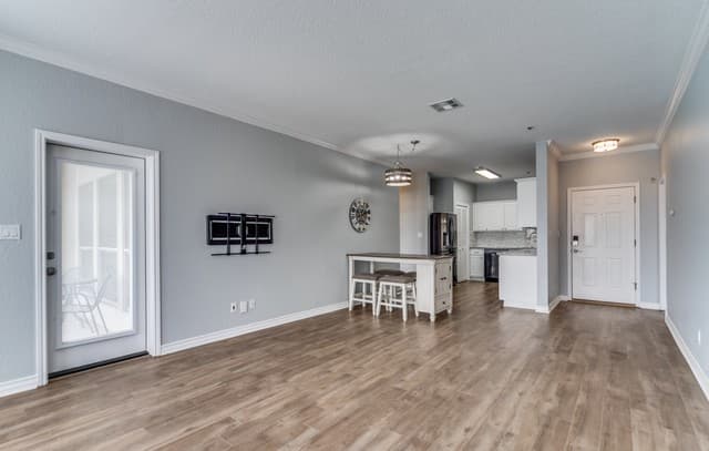 2-bedroom rental at 20 E Tapatio Unit 101 in Boerne, TX — photo 4