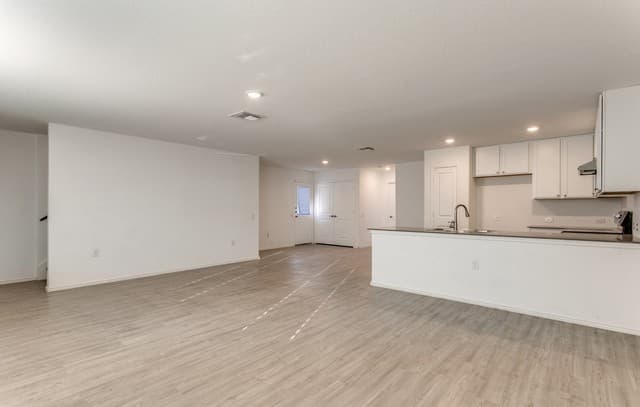 4-bedroom rental at 13227 Furyk in San Antonio, TX — photo 2