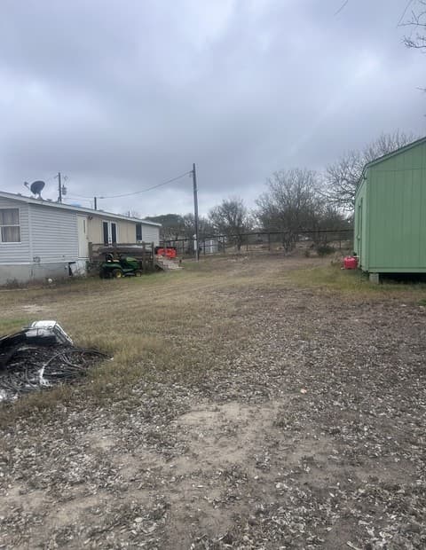 2-bedroom rental at 298 County Road 5633 in Castroville, TX — photo 5