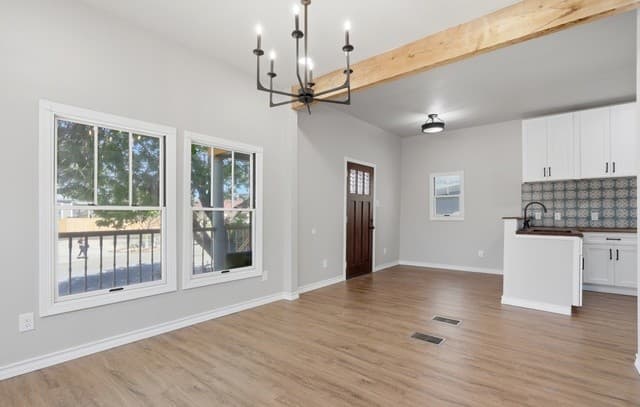 rental at 608 Labor in San Antonio, TX — photo 5