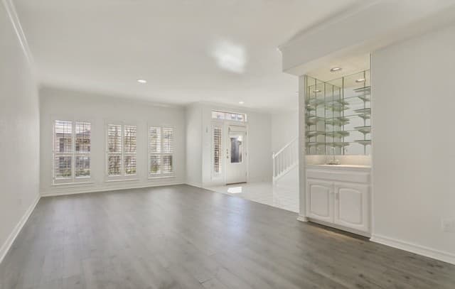 3-bedroom rental at 158 Oakwell Farms in San Antonio, TX — photo 4