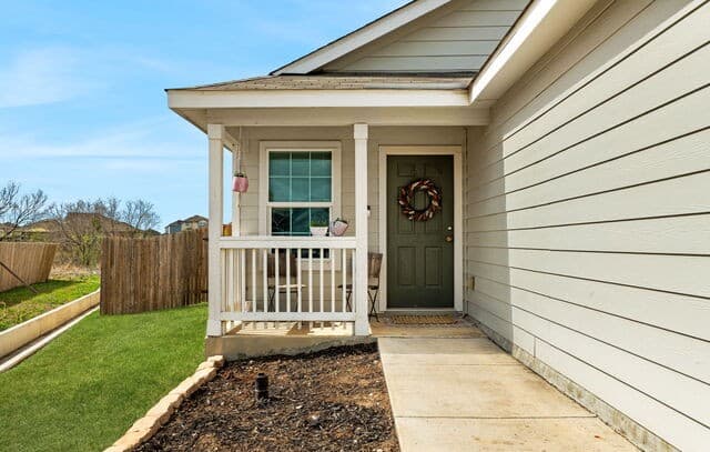 3-bedroom rental at 6403 Ignacio Court in San Antonio, TX — photo 3