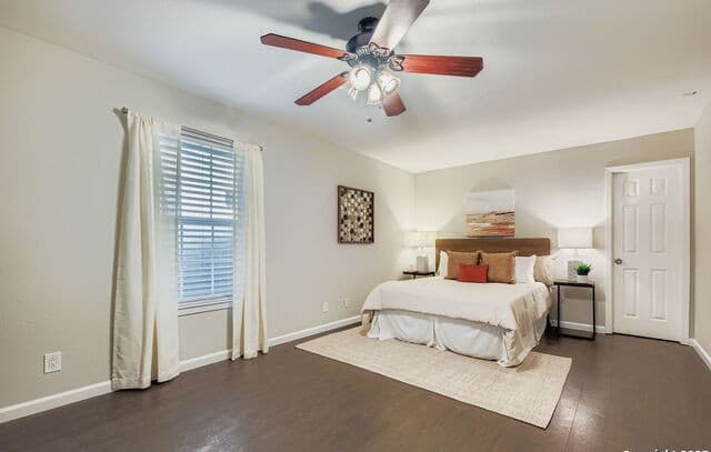 4-bedroom rental at 9322 Valley Ridge in San Antonio, TX — photo 3