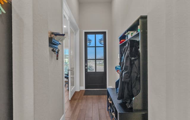 4-bedroom rental at 14426 Hondo Knot in San Antonio, TX — photo 4