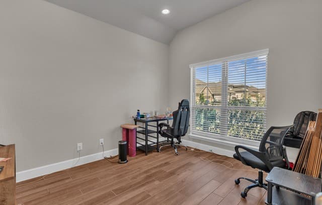 4-bedroom rental at 14426 Hondo Knot in San Antonio, TX — photo 5