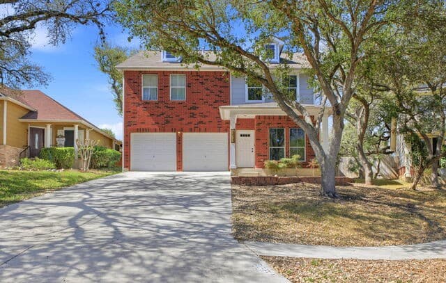 4-bedroom rental at 8631 Branch Hollow in Universal City, TX — photo 1