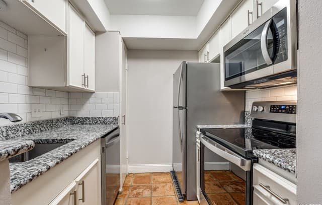1-bedroom rental at 66 Brees Blvd Unit 34 in San Antonio, TX — photo 4