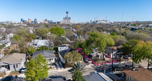 3-bedroom rental at 135 Panama in San Antonio, TX — photo 3
