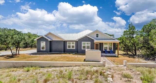 4-bedroom rental at 3225 Hawthorne in Spring Branch, TX — photo 1