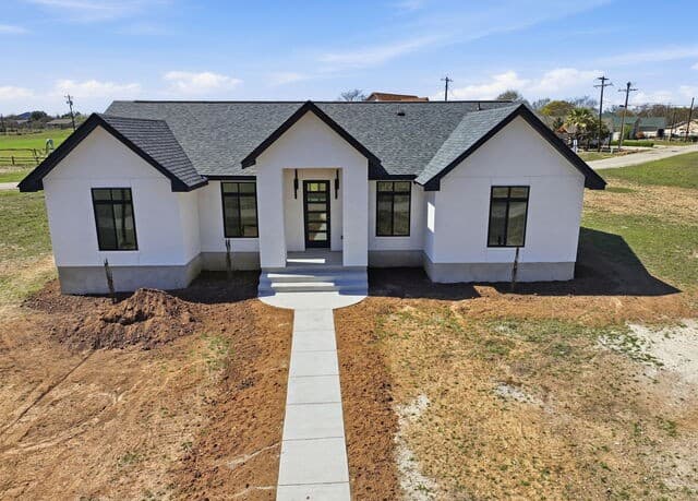 Home for sale at 340 Spring Creek in Bandera, TX — photo 2