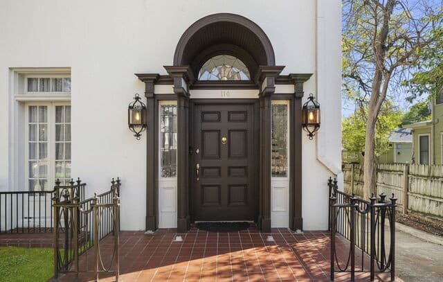 3-bedroom rental at 110 E Mulberry in San Antonio, TX — photo 5