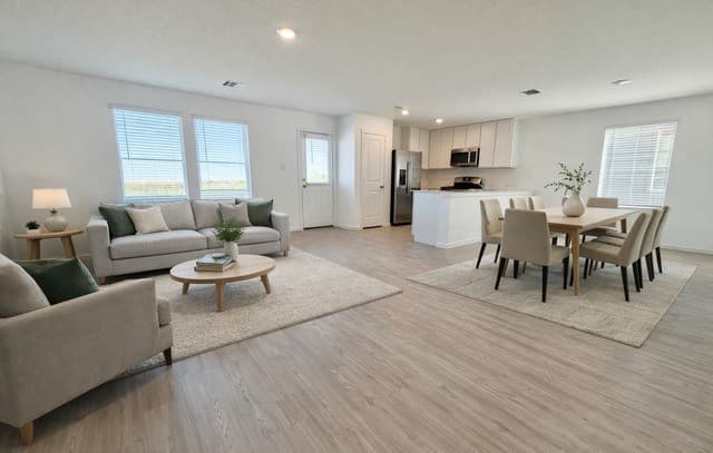 4-bedroom rental at 9203 Kinsel Pk in Converse, TX — photo 1