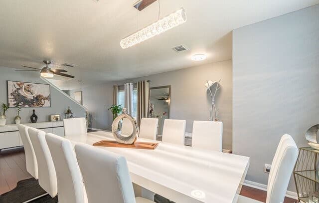 Home for sale at 18 Sulfur Cyn in San Antonio, TX — photo 4