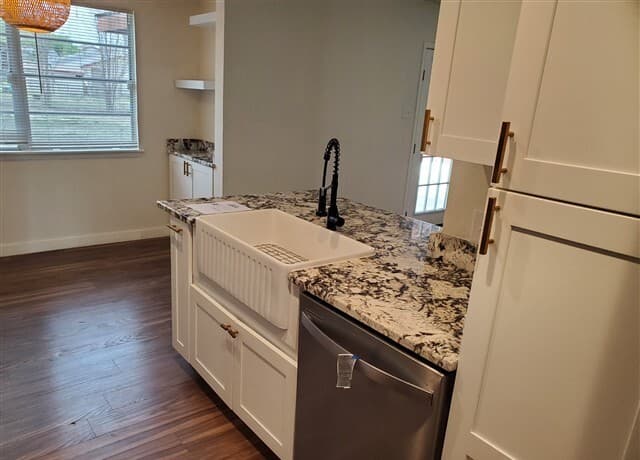 4-bedroom rental at 131 Nocturne in San Antonio, TX — photo 2