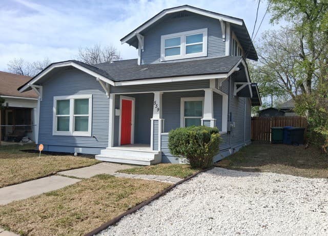 2-bedroom rental at 539 Hicks in San Antonio, TX — photo 3