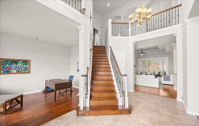 5-bedroom rental at 8718 Timberland Trl in Fair Oaks Ranch, TX — photo 5