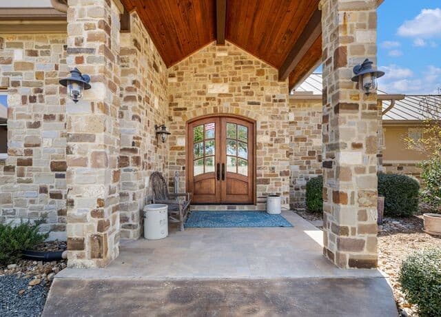 Home for sale at 432 Starling Pass in Spring Branch, TX — photo 5