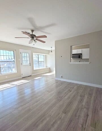 3-bedroom rental at 8947 Seacliff St. in San Antonio, TX — photo 3