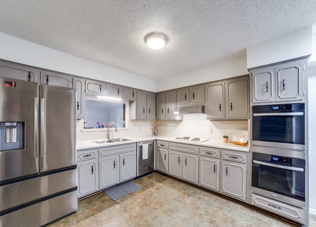 3-bedroom rental at 11827 Sandman Unit 132 in San Antonio, TX — photo 5