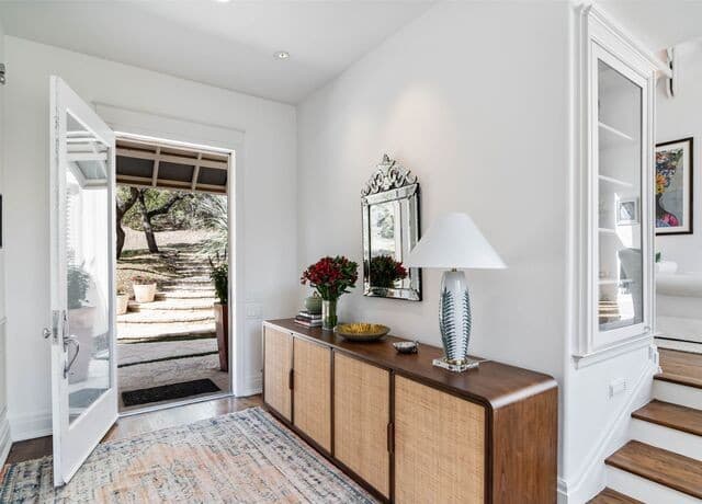 4-bedroom rental at 3564 Mountain Loop in San Antonio, TX — photo 4