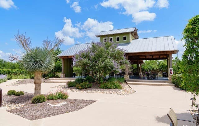 4-bedroom rental at 12367 Lost Petal in Schertz, TX — photo 3
