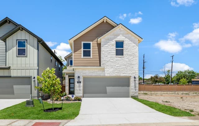 3-bedroom rental at 104 Tribus in San Antonio, TX — photo 1