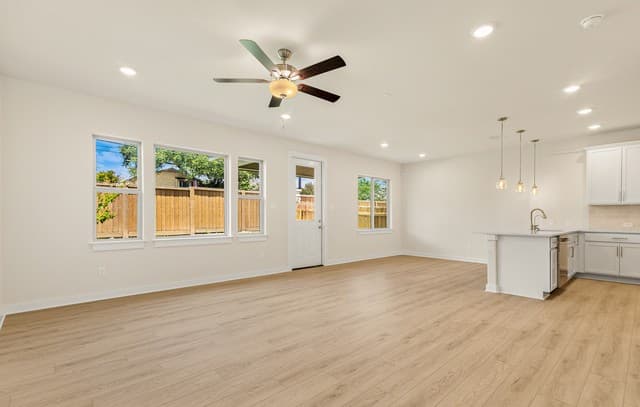 3-bedroom rental at 104 Tribus in San Antonio, TX — photo 4