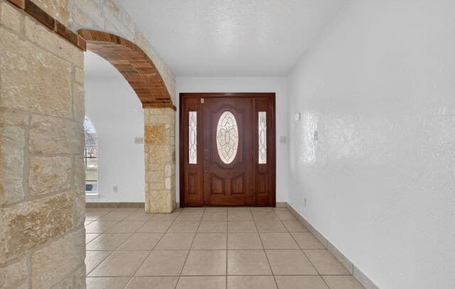 4-bedroom rental at 20134 S Jett Rd in San Antonio, TX — photo 5