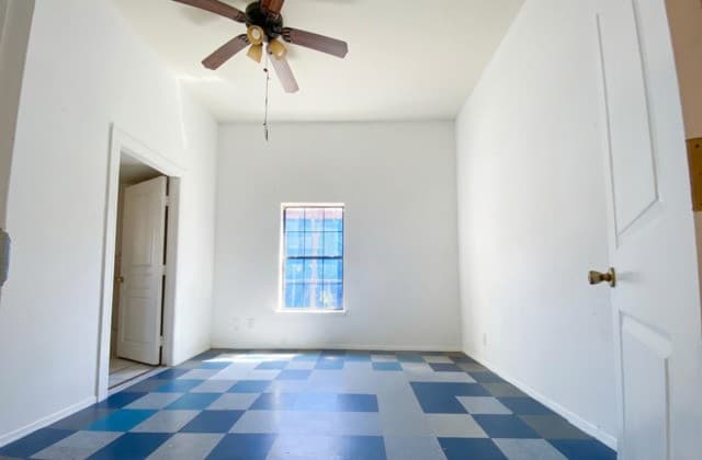 3-bedroom rental at 319 Vine in San Antonio, TX — photo 4