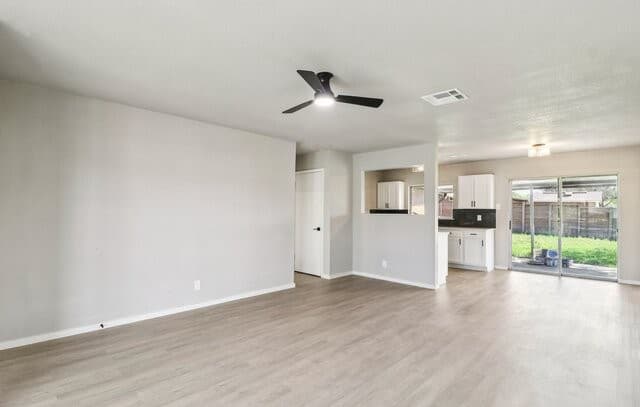 4-bedroom rental at 9006 Bowline in San Antonio, TX — photo 2