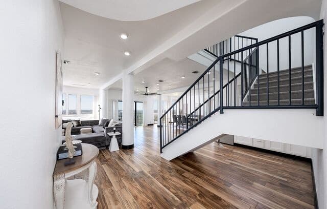 3-bedroom rental at 7701 Wurzbach Unit 2302 in San Antonio, TX — photo 2