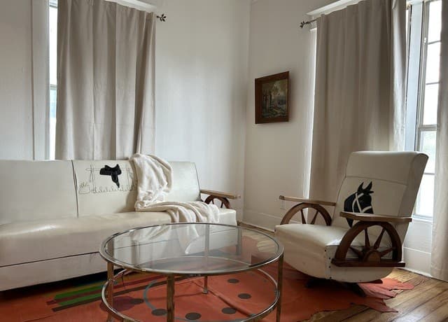 3-bedroom rental at 2213 N Flores in San Antonio, TX — photo 3