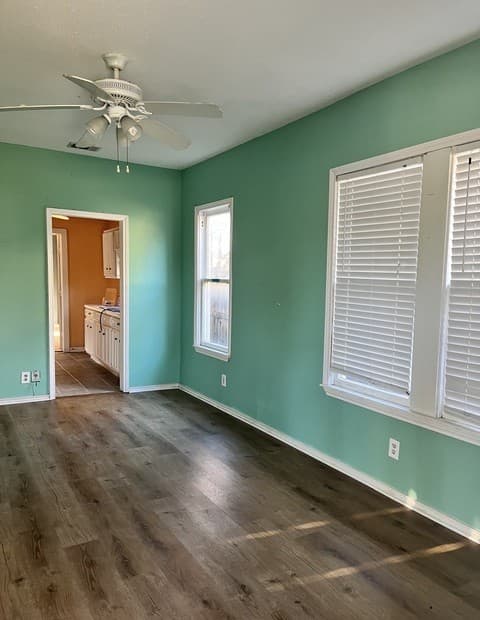 3-bedroom rental at 206 Thompson in San Antonio, TX — photo 3